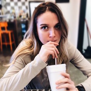 Meet your Posher, Madelyn